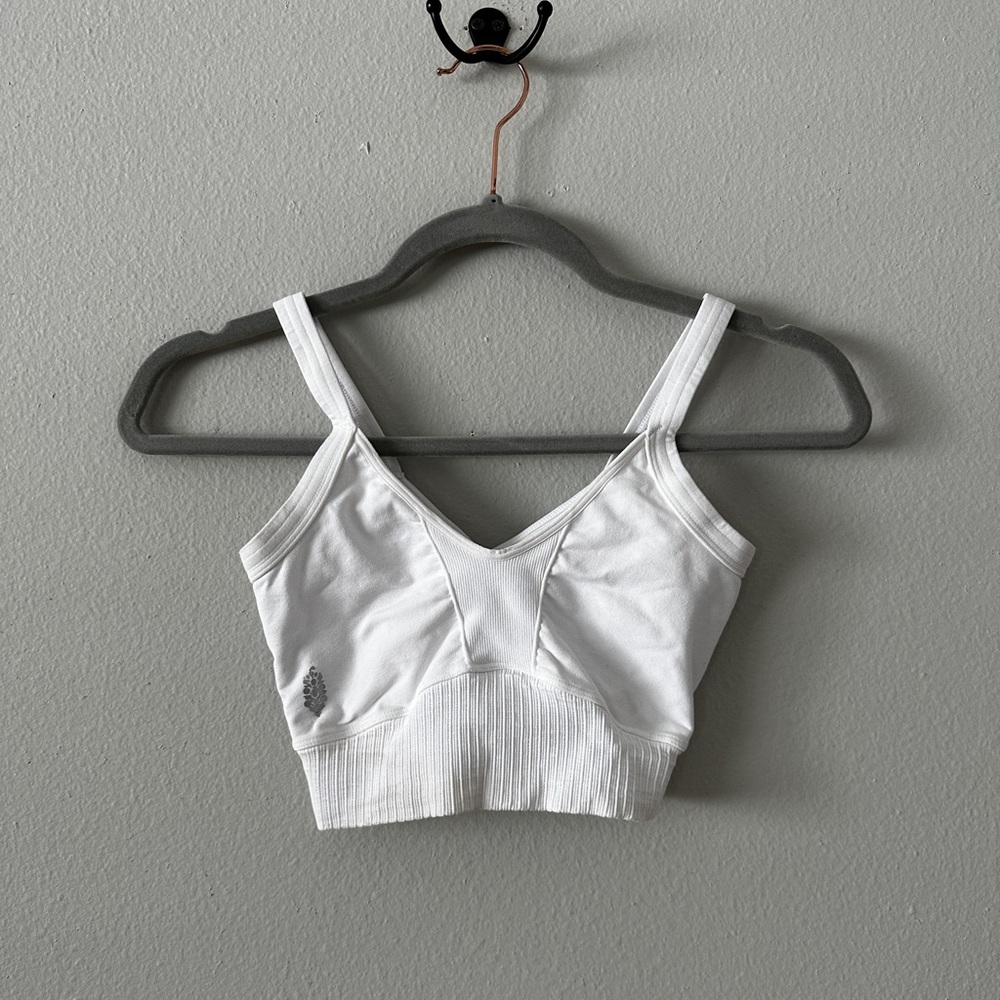 FP Movement Good Karma scoop neck sports bra XS/S Pure white like new